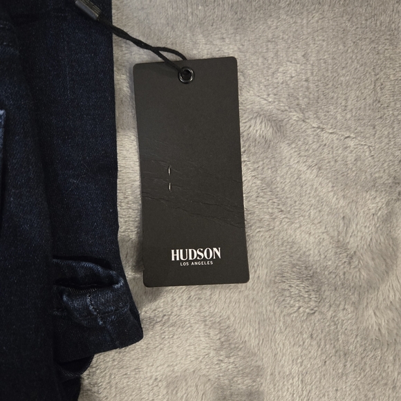 Hudson Women’s Mid Rise Straight Jean - size 27 Inseam 29" - Picture 4 of 7